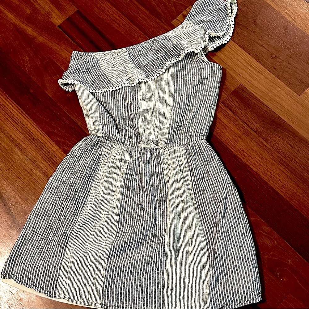 Striped One-Shoulder Dress seersucker style material American Eagle size M